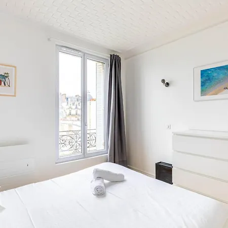 Guestready - Cosy Flat Near Arc De Triomphe * Parijs